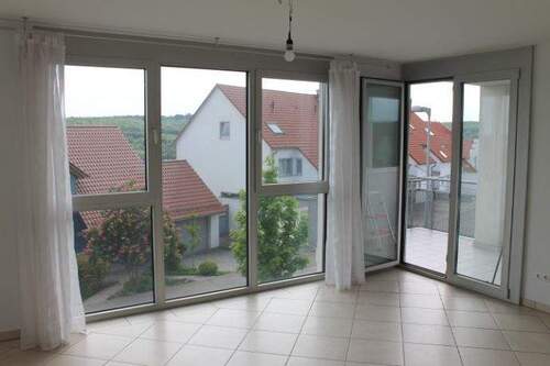 Wohnzimmer - Etagenwohnung mit 76,00 m&sup2; in Blaustein zur Miete