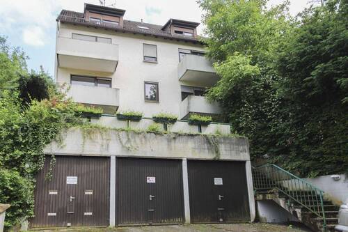 Außenansicht - Bezugsfreie 3-Zimmer-Wohnung mit Garage in Stuttgart-Kaltental