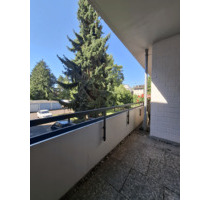 **Citynah! 2 Zimmerwohnung mit Balkon in unmittelbarer Nähe zum Rhein** - Bonn Beuel