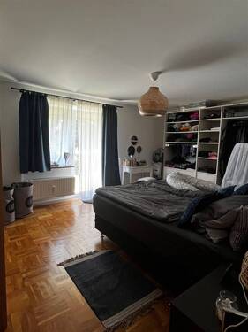 Elternschlafzimmer - Etagenwohnung mit 125,70 m² in Plattling zum Kaufen