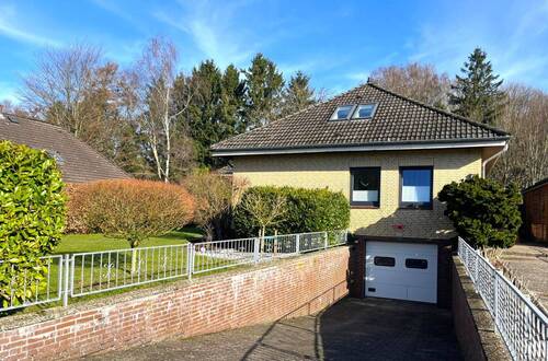 Frontansicht - 5 Zimmer Einfamilienhaus zum Kaufen in Hohenaspe