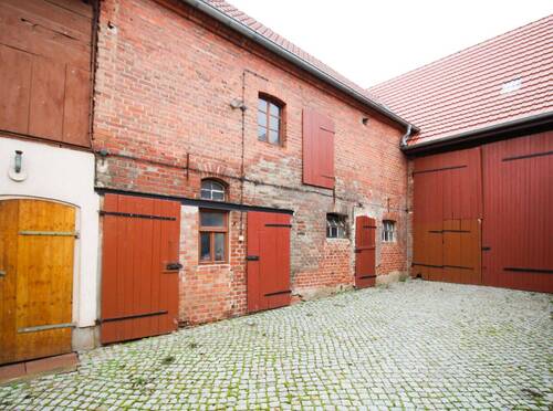 Stall - Einfamilienhaus mit 181,80 m² in Pfiffelbach zum Kaufen