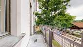 Balkon zur Straße2.jpg - 