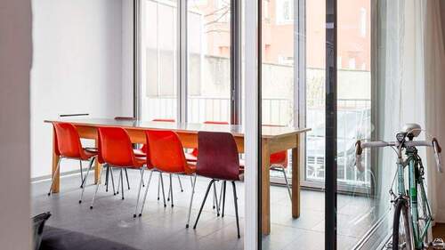 Unsere Flissade mit Außenterrasse - Büro zur Miete in München