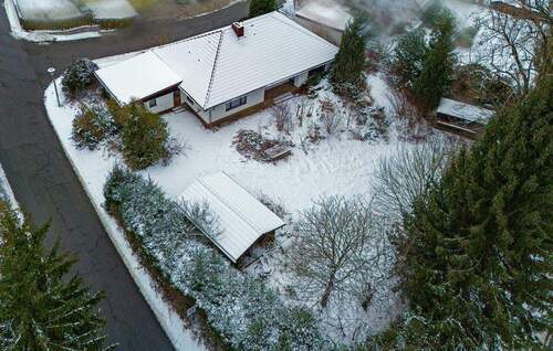 DJI_20260103142338_0189_D1_web.jpg - Bayerischer Wald: Bungalow in Siedlungsrandlage, Nähe Tittling