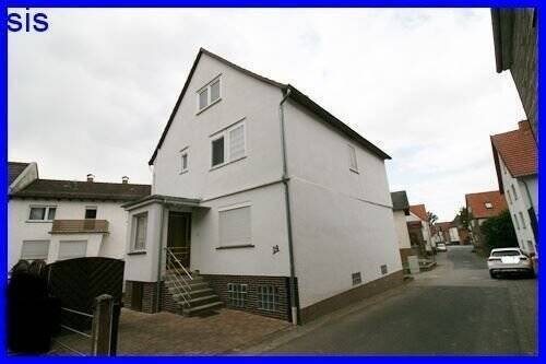 Hausansicht - Einfamilienhaus mit Doppelgarage, Nebengebäude u. sep. Gartengrundstück in 34599 Neuental-Waltersbrück zu verkaufen
