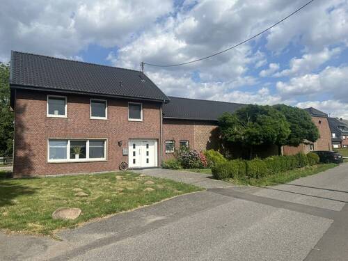 Straßenansicht Gesamtobjekt - Ihr Stück Natur - (Pferde) - Hof zu verkaufen am Hardter Wald