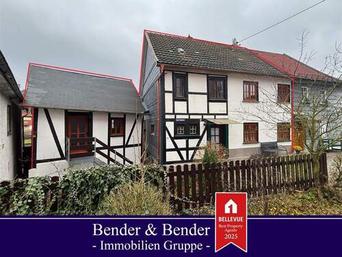 Wohnhaus mit Nebengebäude - Ankommen und wohlfühlen: Gemütliches Einfamilienhaus in zentraler Lage von Wissen!