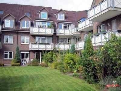 Wohnung mit Balkon, Tiefgaragenstellplatz - 