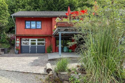 Hausansicht - Halle in Rösrath