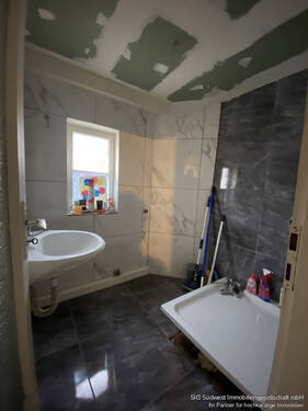 Bad im 1 OG - 