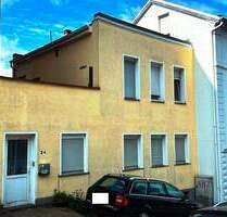 Zweifamilienhaus - 78.000,00&nbsp;EUR Kaufpreis, ca.&nbsp; 114,00&nbsp;m&sup2;&nbsp;Wohnfl&auml;che in Lüdenscheid (PLZ: 58511)