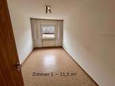 Zimmer 1 - 3 Zimmer Etagenwohnung zum Kaufen in Karlsruhe