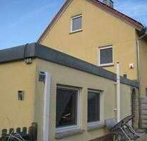 großzügiges Reiheneckhaus mit Einliegerwohnung in Gerbrunn