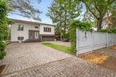 Zufahrt - 6 Zimmer Einfamilienhaus in Falkensee