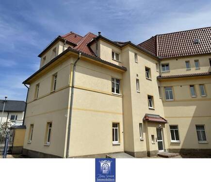 Hausansicht - 2 Zimmer Etagenwohnung zur Miete in Coswig