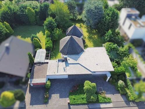 Titelbild - 5 Zimmer Bungalow zum Kaufen in Köln