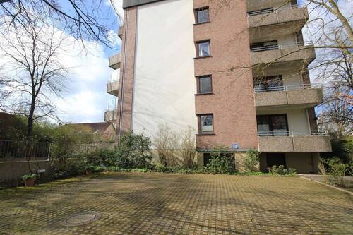 Stellplätze - Etagenwohnung mit 106,80 m&sup2; in Verden zum Kaufen