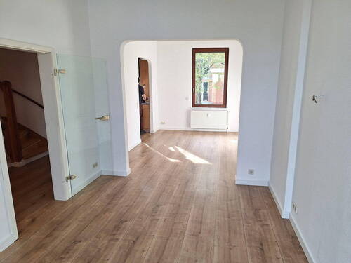 Bild 3 - 9 Zimmer Mehrfamilienhaus, Wohnhaus in Bremen