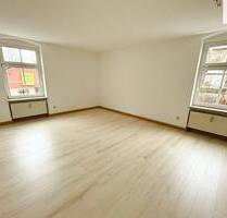 Geräumige 2-Raum-Wohnung mit PKW-Stellplatz auf der Talstraße in Annaberg-Buchholz!