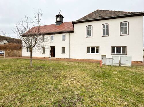 Garten mit Scheune - Mehrfamilienhaus, Wohnhaus mit 360,00 m² in Buttstädt zum Kaufen