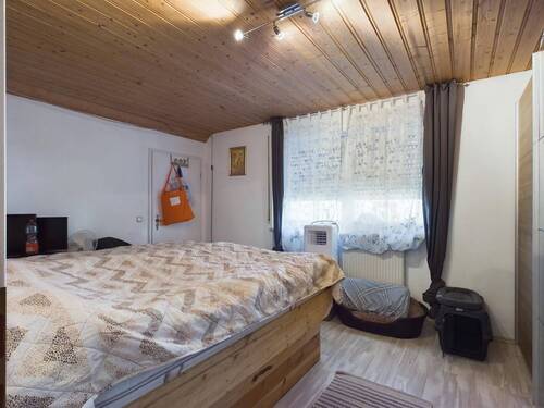 Schlafzimmer 1 - 