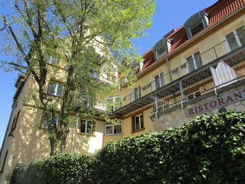 Hausansicht - TOP 2-Zi. Wohnung Nähe Wöhrder See, Nbg.-Erlenstegen Wohnung mieten