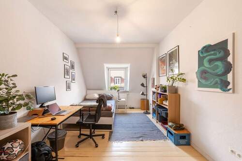 Schlafzimmer 2 - Etagenwohnung mit 78,60 m&sup2; in München zum Kaufen