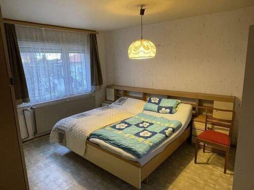 Wohn-/Schlafraum 3 im OG (1) - 