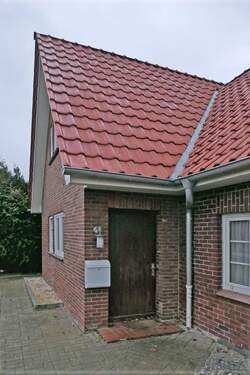 Hauseingang - 4 Zimmer Doppelhaushälfte in Freiburg (Elbe)