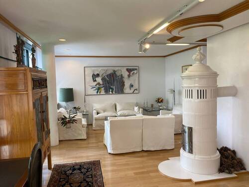 Wohnzimmer 2. OG - 4 Zimmer Büro in Bayreuth