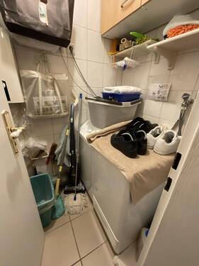 Abstellraum in der Wohnung ehemals Gäste-WC - jetzt Standort Waschmaschine - 