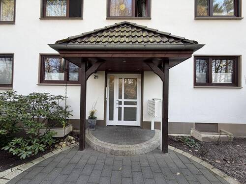 Eingang - 3 Zimmer Etagenwohnung zum Kaufen in Achim