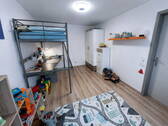 Zimmer 2 - 