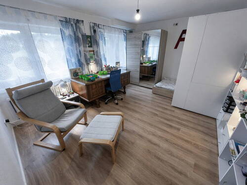 Zimmer 4 - 