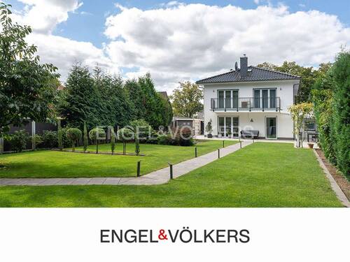Titelbild - 5 Zimmer Einfamilienhaus zum Kaufen in Ahrensburg