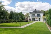 Weitere Rückansicht - 5 Zimmer Einfamilienhaus in Ahrensburg