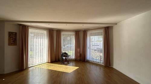 ... und Blick zum Erker - 