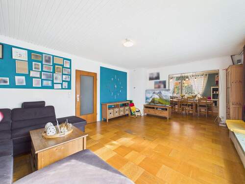 Wohn,- und Essbereich - 