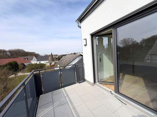 Terasse.jpg - Neubau Dachgeschosswohnung mit Balkon