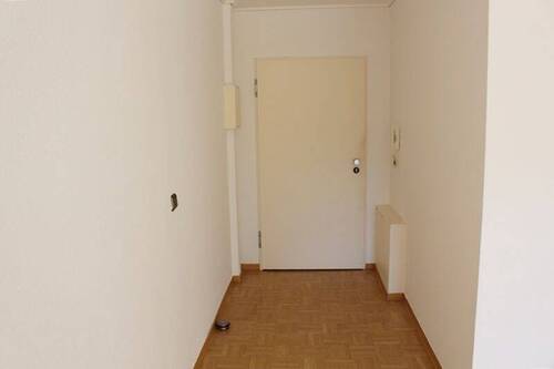 Eingang.JPG - Etagenwohnung mit 85,00 m&sup2; in Wald-Michelbach zur Miete