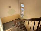 Treppenhaus - 1 Zimmer Etagenwohnung zur Miete in Halle (Saale)
