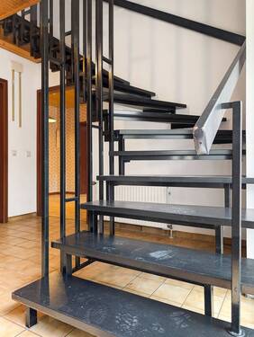 Treppe zum DG - Werz Immobilien - 