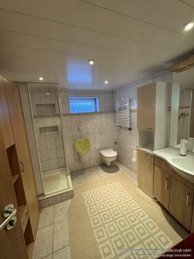 Dusche mit WC im UG - 
