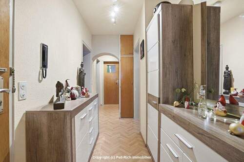 Flur OG Einheit - Mehrfamilienhaus, Wohnhaus mit 258,00 m&sup2; in Karlsruhe zum Kaufen