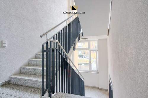 helles Treppenhaus - Etagenwohnung mit 117,00 m&sup2; in Lahr/Schwarzwald zum Kaufen