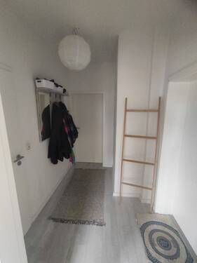 Flur - Etagenwohnung mit 78,00 m&sup2; in Clausthal-Zellerfeld zur Miete