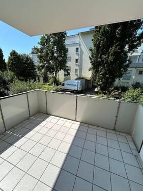 Balkon - 2 Zimmer Etagenwohnung zur Miete in Straubing