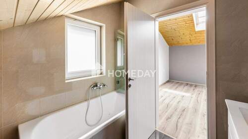 Wohnung 1 1. OG Badezimmer 1 1 - 