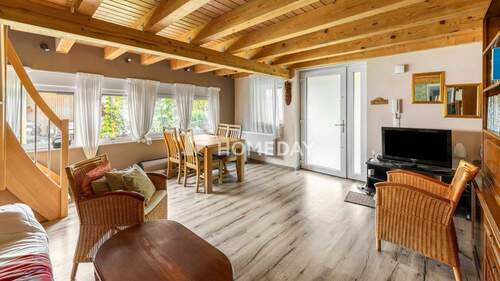 Wohnung 2 EG Wohnzimmer 2 - 